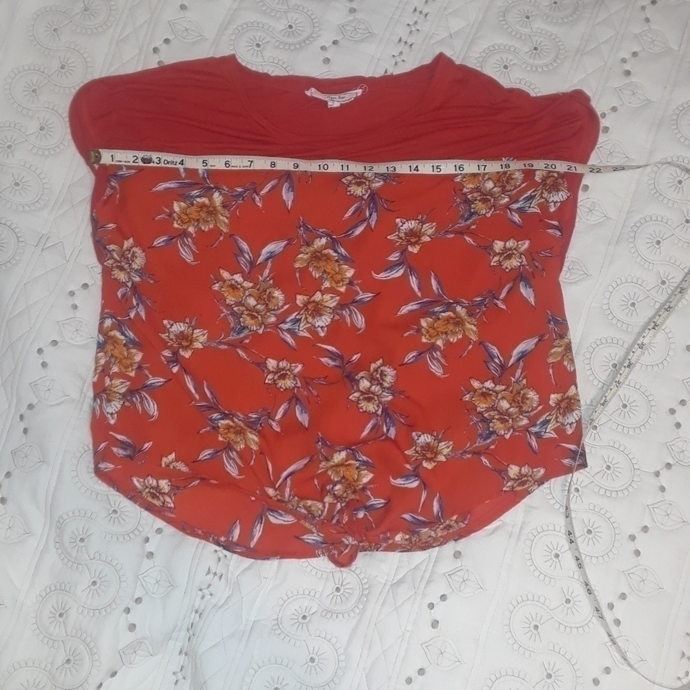 𝅺hippie Rose floral top with front tie size xL - Picture 3 of 8